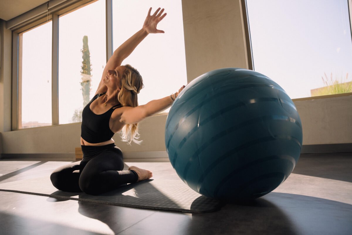 Gym Ball / Swiss Ball Size 2 - 65 cm - Turquoise - Image 4